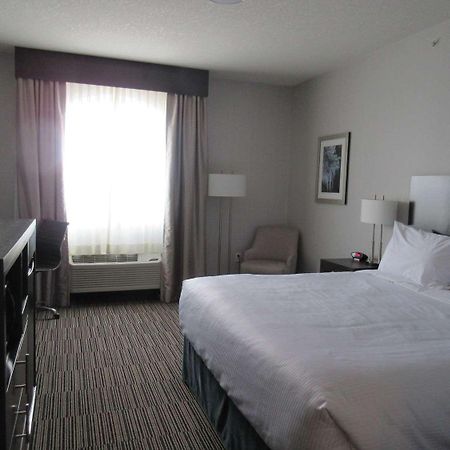 Best Western Plus Airdrie Gateway Bagian luar foto